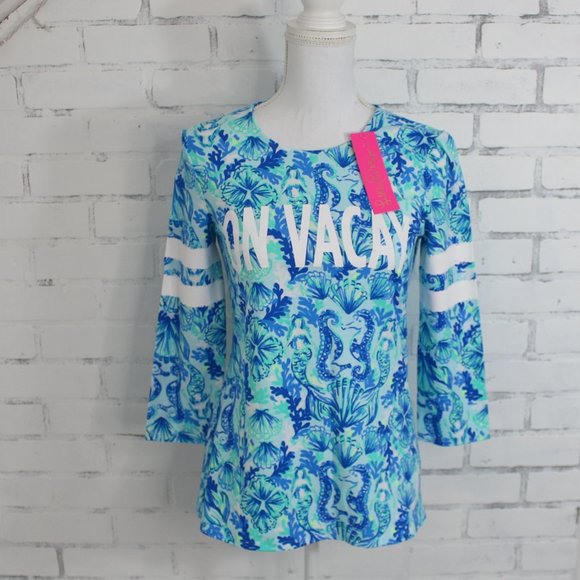 Lilly Pulitzer On Vacay Ollie Top (NWT) 💕 💕 HOST PICK 💕 💕 - Picture 1 of 7